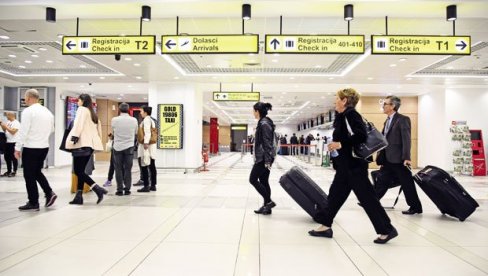 KUPILI STE KARTU ZA LET, A MESTA U AVIONU NEMA? Kako da ne postanete žrtva overbukinga
