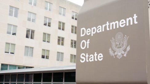 ROJTERS SAOPŠTIO: Preko 20.000 američkih federalnih službenika prihvatilo da napusti posao ROJTERS SAOPŠTIO: Preko 20.000 američkih federalnih službenika prihvatilo da napusti posao
