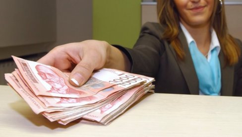 RASTE PROSEK PLATA U SRBIJI: Evo koliko se u februaru zarađivalo RASTE PROSEK PLATA U SRBIJI: Evo koliko se u februaru zarađivalo
