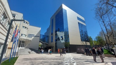 POSLEDNJA ODLUKA PLENUMA FON-A: Blokaderi još uvek dobijaju toliko novca da moraju da kupuju brojač para