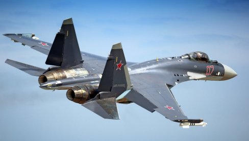 БАЛАНС СНАГА: Руски Су-35 против италијанског Ф-35А изнад Балтичког мора (ВИДЕО) БАЛАНС СНАГА: Руски Су-35 против италијанског Ф-35А изнад Балтичког мора (ВИДЕО)