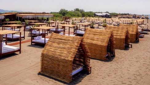 I POREZ NA SMEŠTAJ RASTERUJE GOSTE? Crna Gora zabeležila pad prihoda u turizmu I POREZ NA SMEŠTAJ RASTERUJE GOSTE? Crna Gora zabeležila pad prihoda u turizmu