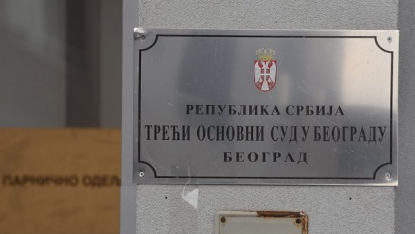ПРИТВОР ЗА МАНИЈАКА ИЗ ЗЕМУНА КОЈИ ЈЕ НАПАО ДВЕ ДЕВОЈЧИЦЕ: Сведоци препознали окривљеног, он у Тужилаштву све негирао ПРИТВОР ЗА МАНИЈАКА ИЗ ЗЕМУНА КОЈИ ЈЕ НАПАО ДВЕ ДЕВОЈЧИЦЕ: Сведоци препознали окривљеног, он у Тужилаштву све негирао