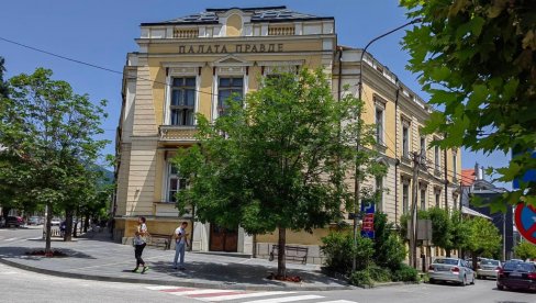 "ИМА ДА ТЕ УБИЈЕМ, ДА ТИ ЗАПАЛИМ СВЕЋУ" Скандал у врањском суду: Отац претио да ће убити сина
