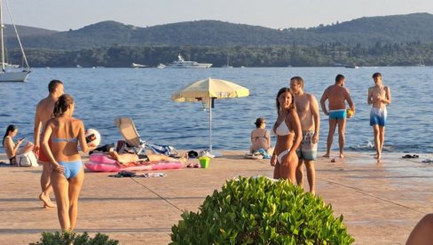 CENE SMEŠTAJA NA CRNOGORSKOM PRIMORJU: Noćenje od 15 do par hiljada evra CENE SMEŠTAJA NA CRNOGORSKOM PRIMORJU: Noćenje od 15 do par hiljada evra