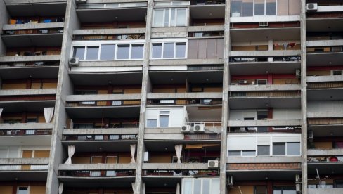 OVAKO MOŽETE DA SPUSTITE CENU STANA I DO 30.000 EVRA: Priča iz regiona - tvrde da postoji caka OVAKO MOŽETE DA SPUSTITE CENU STANA I DO 30.000 EVRA: Priča iz regiona - tvrde da postoji caka