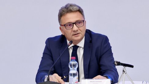 JOVANOVIĆ: Crtanje meta na čelu članova porodice Aleksandra Vučića, predstavlja sramotan čin koji zaslužuje najstrožu osudu JOVANOVIĆ: Crtanje meta na čelu članova porodice Aleksandra Vučića, predstavlja sramotan čin koji zaslužuje najstrožu osudu