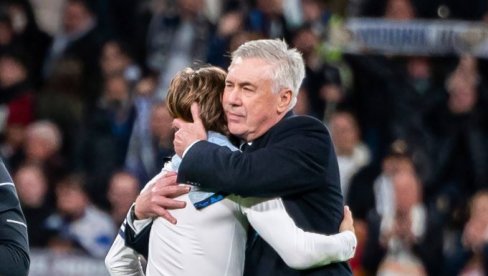 SVEČANI OPROŠTAJ ZA ANĆELOTIJA: Real sprema i novu ulogu, evo šta je u pitanju (FOTO) SVEČANI OPROŠTAJ ZA ANĆELOTIJA: Real sprema i novu ulogu, evo šta je u pitanju (FOTO)