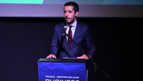 MINISTAR MOMIROVIĆ SAOPŠTIO SJAJNE VESTI: Srbija privukla 80 odsto francuskih investicija u regionu (FOTO) MINISTAR MOMIROVIĆ SAOPŠTIO SJAJNE VESTI: Srbija privukla 80 odsto francuskih investicija u regionu (FOTO)