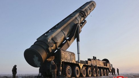 АМЕРИКА У ПРОБЛЕМУ КИМ ИМА ХИПЕРСОНИЧНЕ РАКЕТЕ: Северна Кореја извршла успешно лансирање пројектила АМЕРИКА У ПРОБЛЕМУ КИМ ИМА ХИПЕРСОНИЧНЕ РАКЕТЕ: Северна Кореја извршла успешно лансирање пројектила