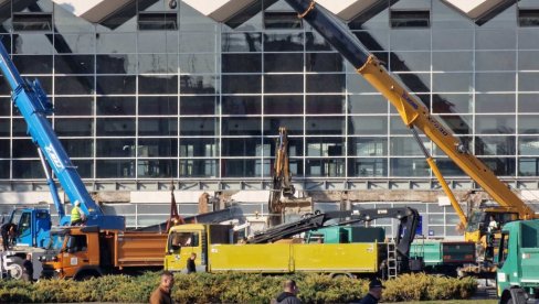 VESIĆ OSTAJE NA SLOBODI: Viši sud u Novom Sadu doneo odluku, odbijen predlog Višeg javnog tužilaštva VESIĆ OSTAJE NA SLOBODI: Viši sud u Novom Sadu doneo odluku, odbijen predlog Višeg javnog tužilaštva