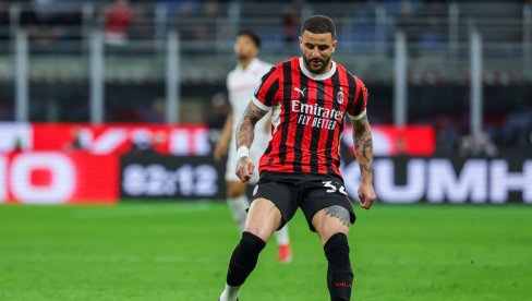 NE ŽELI GA MILAN U TIMU: Nekada jedan od najboljih bekova sveta se vraća u Mančester siti NE ŽELI GA MILAN U TIMU: Nekada jedan od najboljih bekova sveta se vraća u Mančester siti