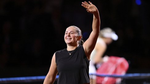 OSTAPENKO POKORILA ŠTUTGART: Letonka u finalu razbila najbolju tenisreku sveta OSTAPENKO POKORILA ŠTUTGART: Letonka u finalu razbila najbolju tenisreku sveta