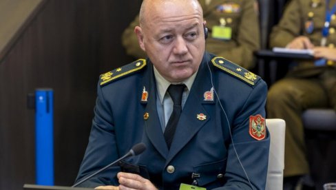 MILOV VOJNIK BROJI SITNO: Bečić: Lazareviću se služba završava 8. juna, kada stiče pravo na penziju MILOV VOJNIK BROJI SITNO: Bečić: Lazareviću se služba završava 8. juna, kada stiče pravo na penziju