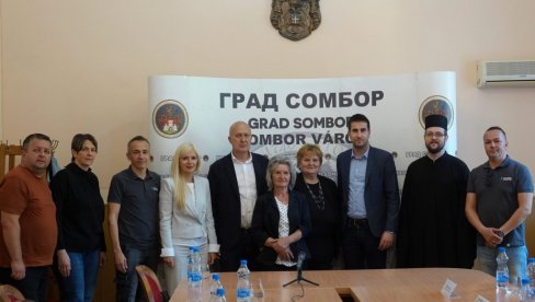 PRIJEM ZA LJUDE VELIKOG SRCA: Grad Sombor ugostio dobrovoljne davaoce krvi PRIJEM ZA LJUDE VELIKOG SRCA: Grad Sombor ugostio dobrovoljne davaoce krvi
