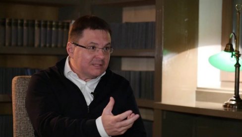 PROFESOR ČVOROVIĆ OTKRIO: Studentsku izbornu listu sastavlja čovek iz Londona! (VIDEO)