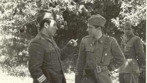 ПРИСЛУШКИВАЊА НИЈЕ БИЛО: На посоледњем разговору, у присуству генрала Гошњака, Тито је рекао Још ћемо ми заједно радити! ПРИСЛУШКИВАЊА НИЈЕ БИЛО: На посоледњем разговору, у присуству генрала Гошњака, Тито је рекао Још ћемо ми заједно радити!