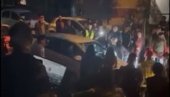 BLOKADERI NAPALI DEKANA: Haos ispred Bogoslovskog fakulteta (VIDEO) BLOKADERI NAPALI DEKANA: Haos ispred Bogoslovskog fakulteta (VIDEO)