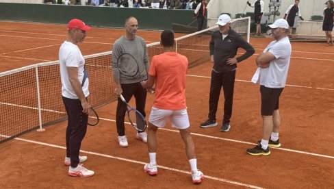 OPERISAN MILJAN AMANOVIĆ: Novak preneo zabrinjavajuću vest iz Pariza OPERISAN MILJAN AMANOVIĆ: Novak preneo zabrinjavajuću vest iz Pariza