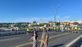 ЧИСТО НАСИЉЕ И ПАКОСТ БЛОКАДЕРА: Посланица Николић о блокади Газеле и Бранковог моста